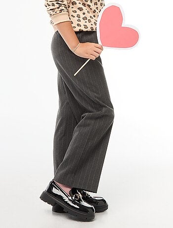 Pantalón ancho con cintura elástica y 2 bolsillos