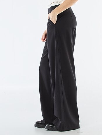 Pantalón ancho con cintura tipo bóxer