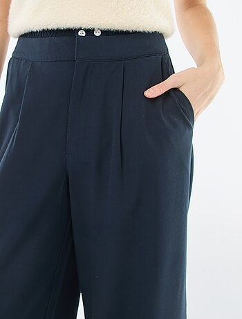Pantalón ancho con cintura tipo bóxer