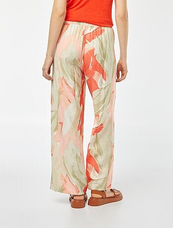 Pantalón ancho con estampado