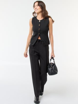 Pantalón ancho con lazo en la cintura