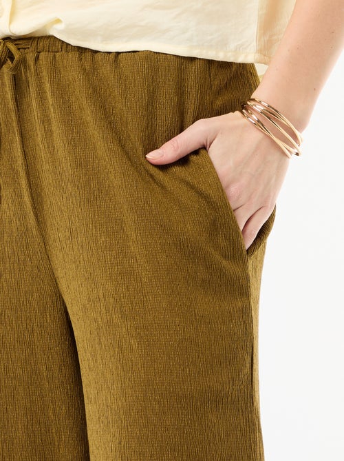 Pantalón ancho crepé con 2 bolsillos - Kiabi