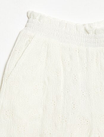 Pantalón ancho de bordado inglés