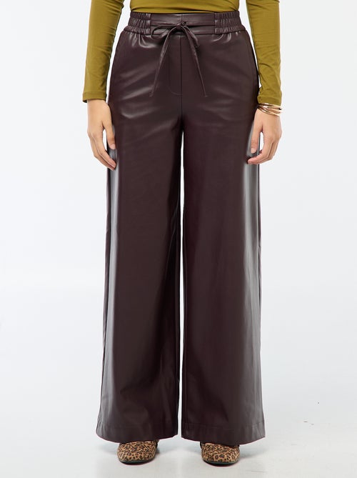 Pantalón ancho de imitación de cuero liso - Kiabi