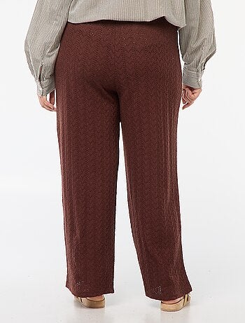 Pantalón ancho de punto calado