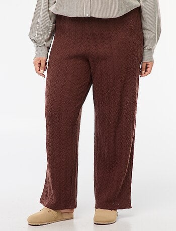 Pantalón ancho de punto calado