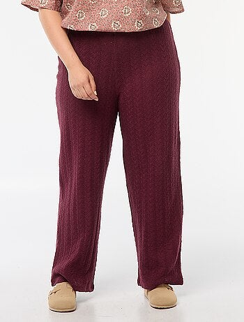 Pantalón ancho de punto calado