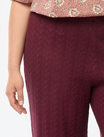 Pantalón ancho de punto calado