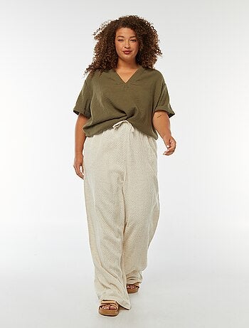Pantalón ancho de punto con relieve en mezcla de lino