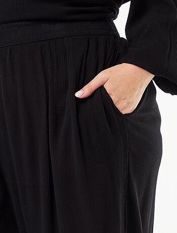 Pantalón ancho de punto crepé