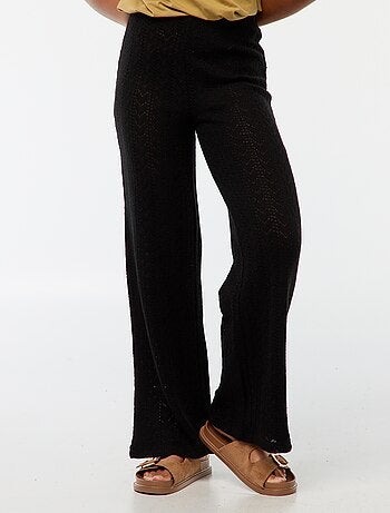 Pantalón ancho de punto de croché