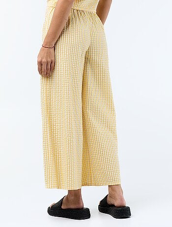 Pantalón ancho de punto gofrado