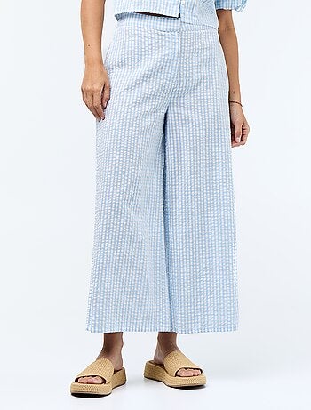 Pantalón ancho de punto gofrado