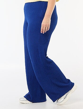 Pantalón ancho de punto gofrado