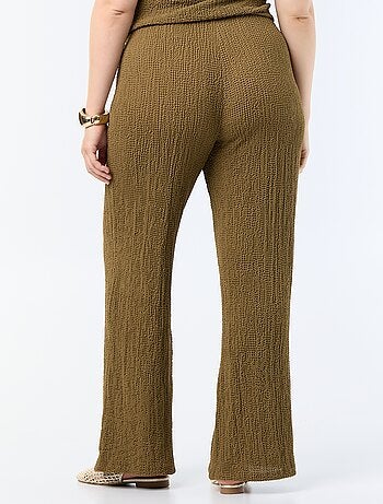 Pantalón ancho de punto gofrado