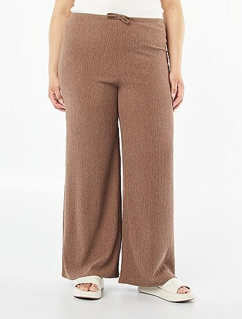 Pantalón ancho de punto gofrado