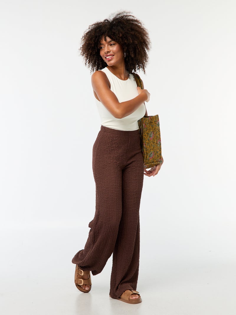 Pantalón ancho de punto gofrado Marron - Kiabi