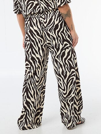 Pantalón ancho de punto gofrado