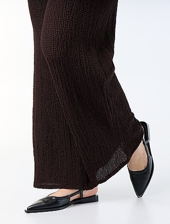 Pantalón ancho de punto gofrado