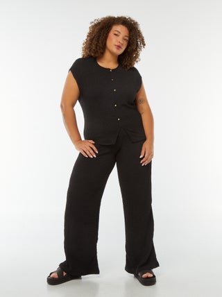 Pantalón ancho de punto gofrado