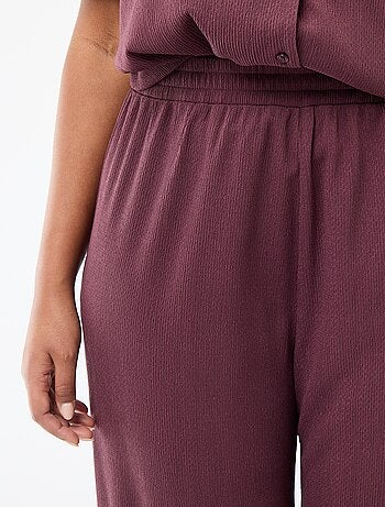 Pantalón ancho de punto gofrado