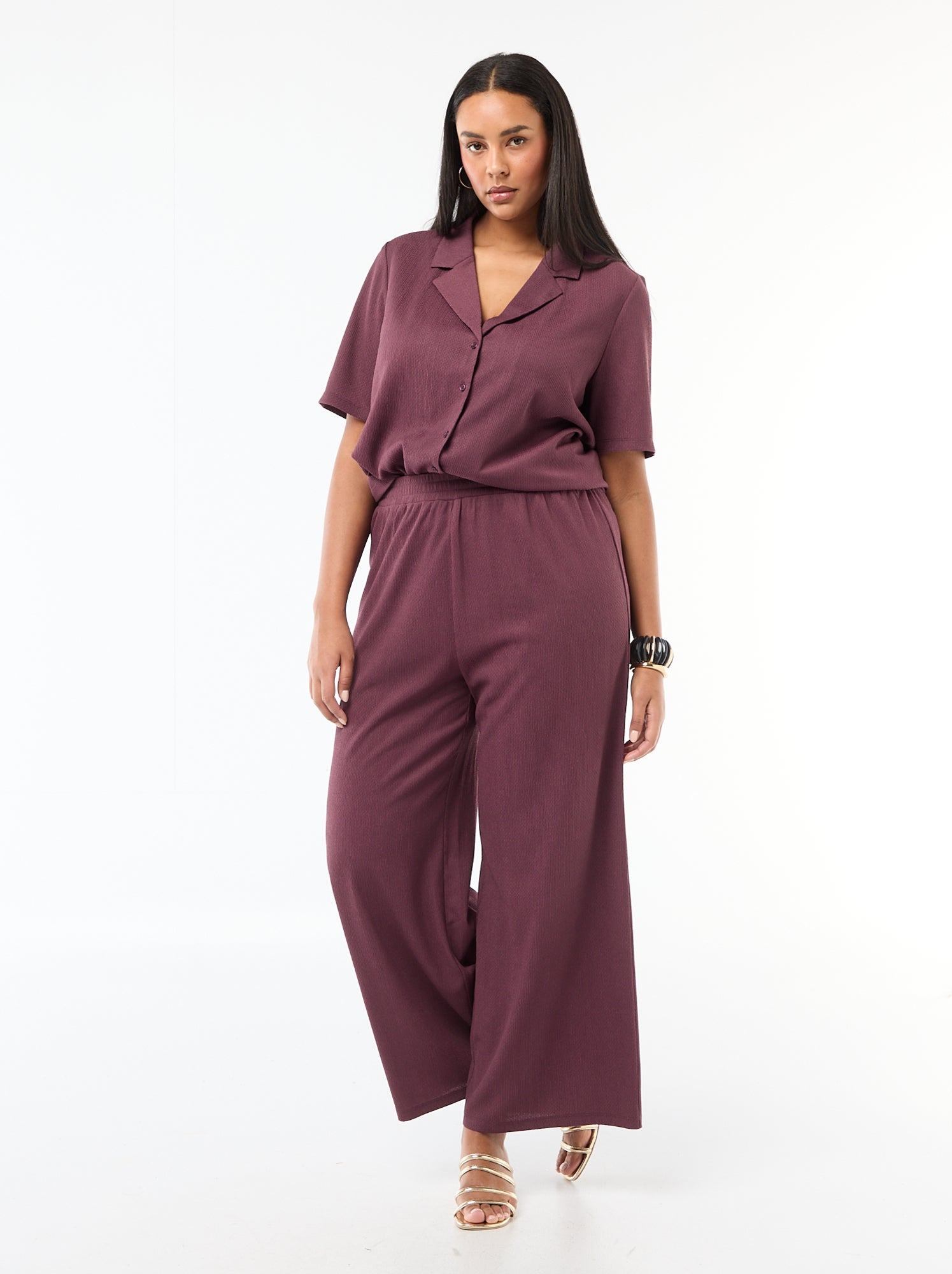 Pantalón ancho de punto gofrado