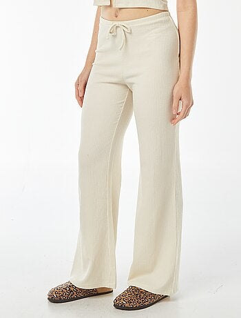Pantalón ancho de punto ligero gofrado