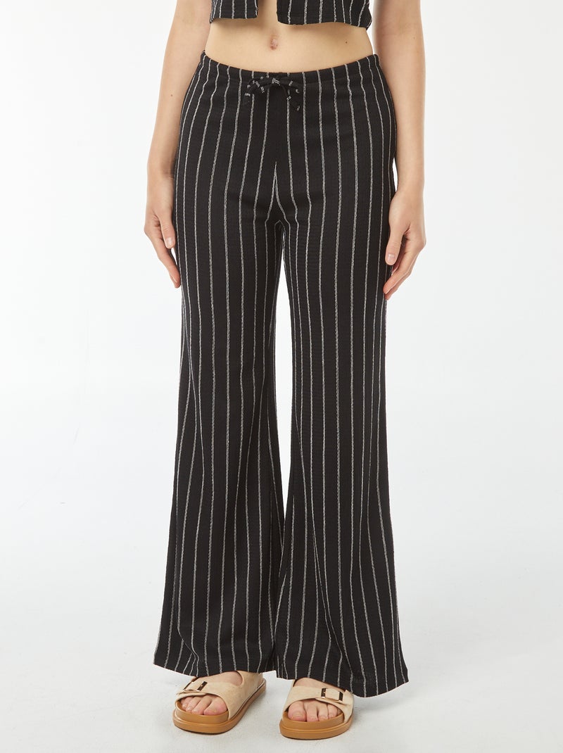 Pantalón ancho de punto ligero gofrado Negro - Kiabi