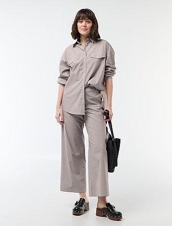 Pantalón ancho de rayas