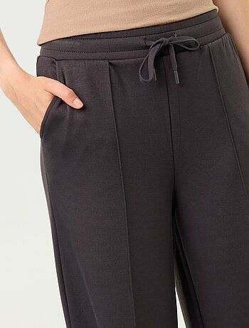 Pantalón ancho de tacto suave