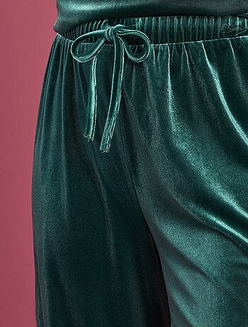 Pantalón ancho de terciopelo