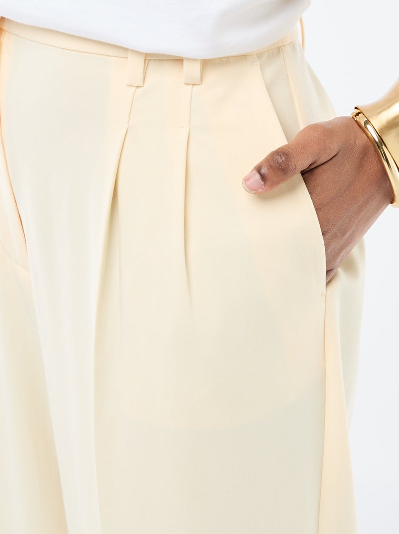 Pantalón ancho de tiro alto con 5 bolsillos Beige - Kiabi