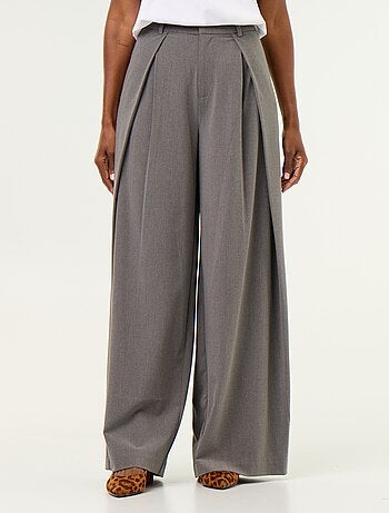 Pantalón ancho de tiro alto con pinzas