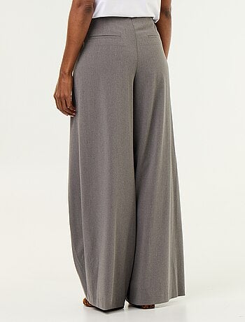 Pantalón ancho de tiro alto con pinzas