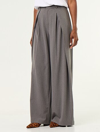 Pantalón ancho de tiro alto con pinzas
