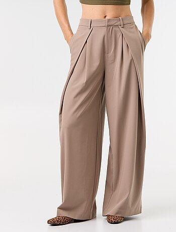 Pantalón ancho de tiro alto con pinzas