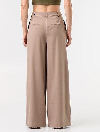 Pantalón ancho de tiro alto con pinzas