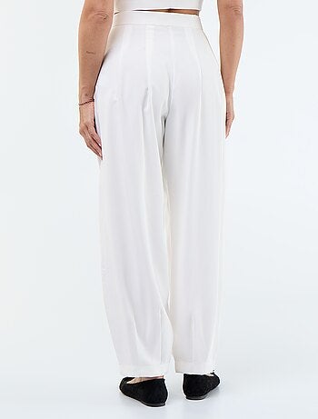 Pantalón ancho ligero de sarga