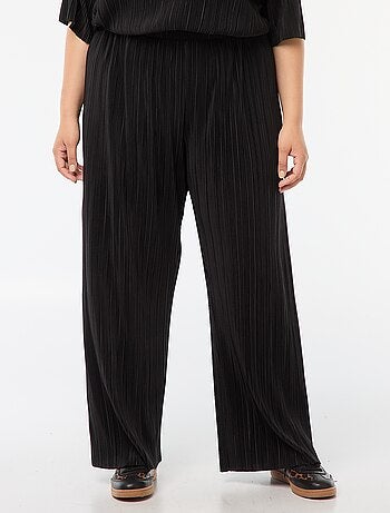 Pantalón ancho 'Only Carmakoma' de punto plisado