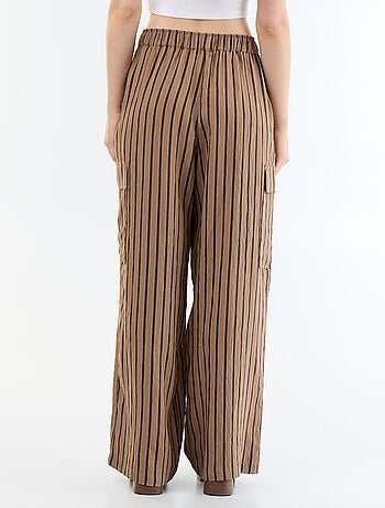 Pantalón ancho rayado con bolsillos de solapa