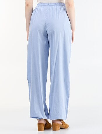 Pantalón ancho rayado corte globo