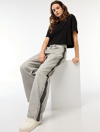 Pantalón baggy a contraste