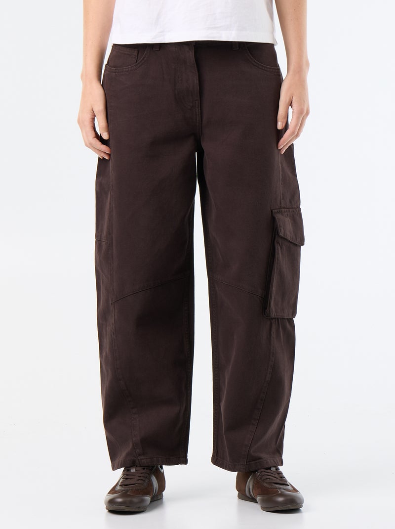 Pantalón balloon con bolsillo de solapa Marron - Kiabi