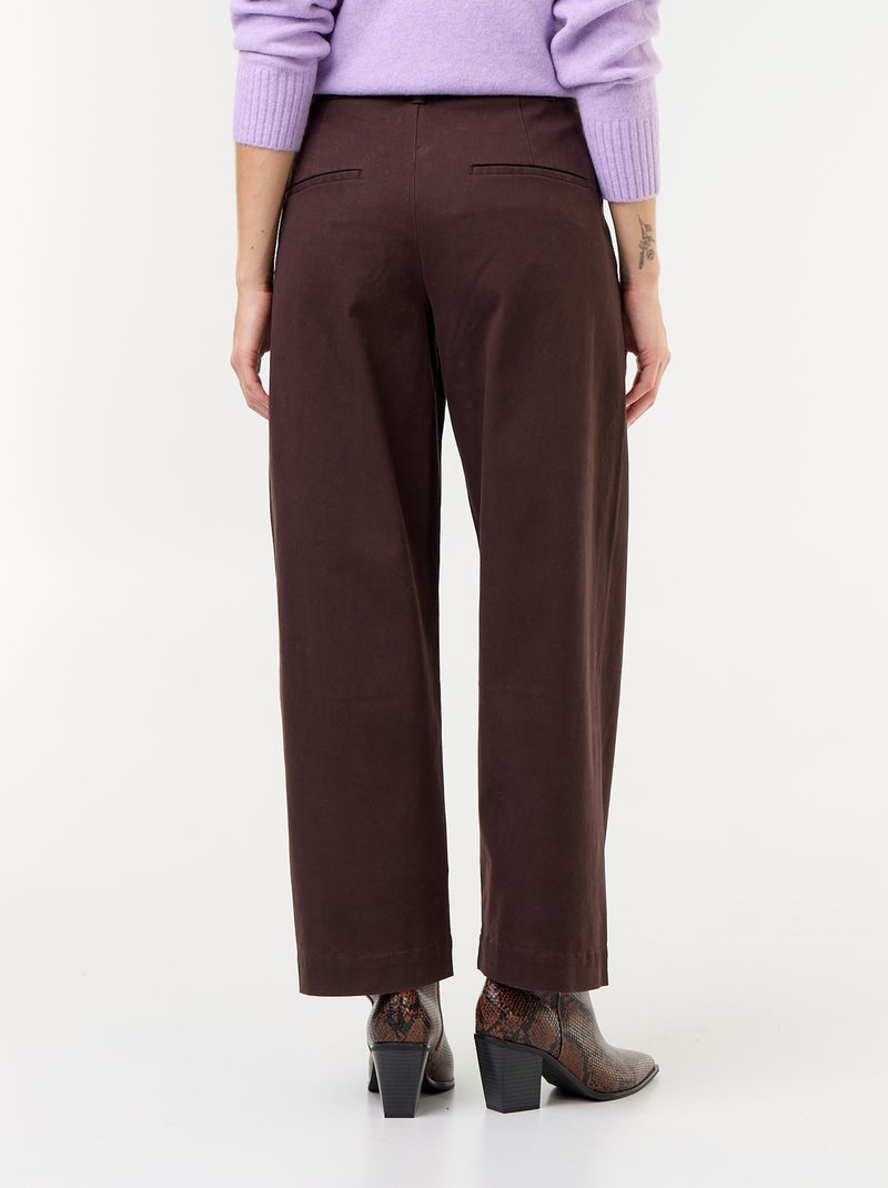 Pantalón barrel ancho + cinturón de efecto piel Marron - Kiabi