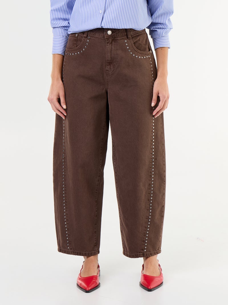 Pantalón barrel con detalles de tachuelas Marron - Kiabi