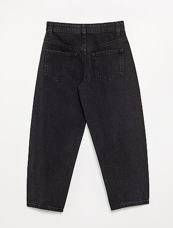 Pantalón barrel con tachuelas fantasía