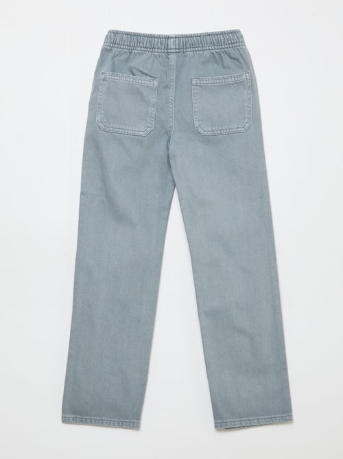 Pantalón bolsillos rectangulares - Corte + ajustado - Kiabi