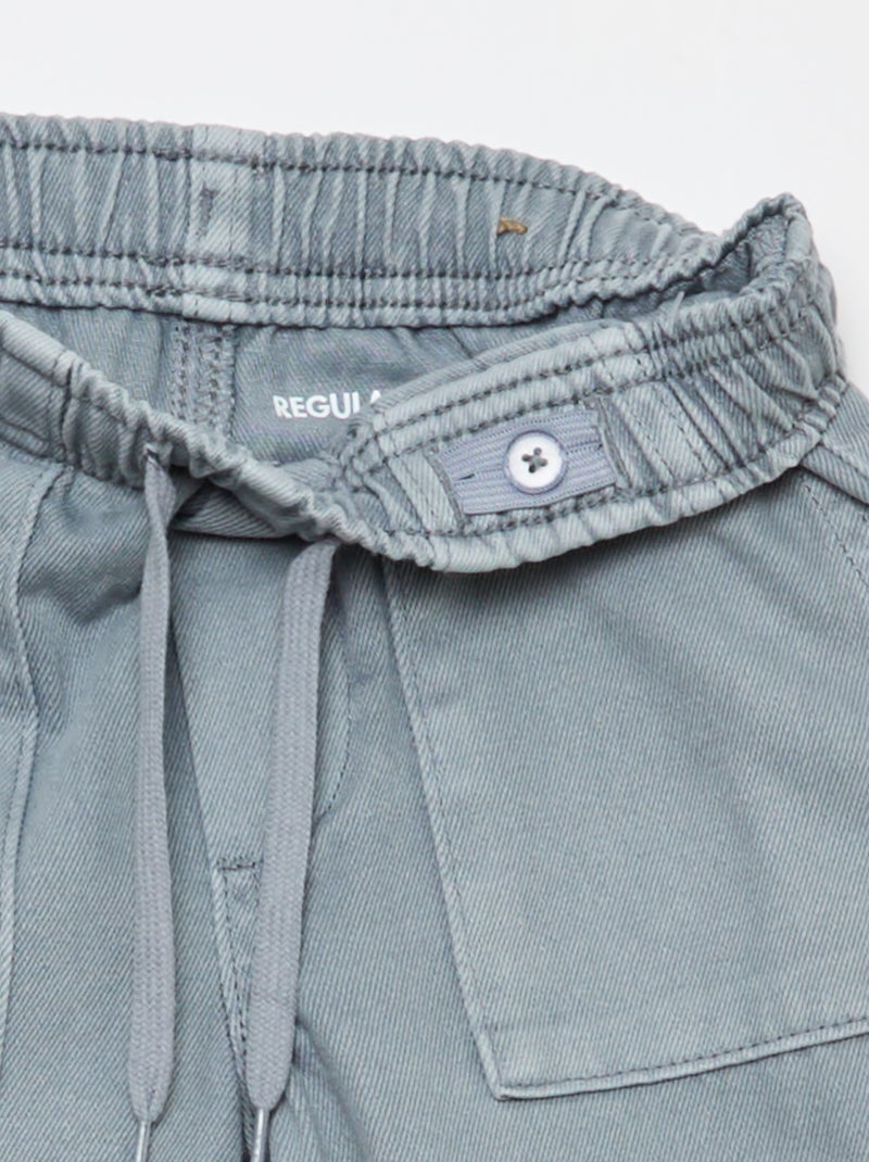 Pantalón bolsillos rectangulares - Corte + ajustado Azul - Kiabi