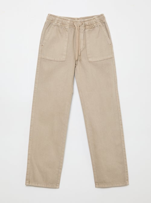 Pantalón bolsillos rectangulares - Corte + ajustado - Kiabi