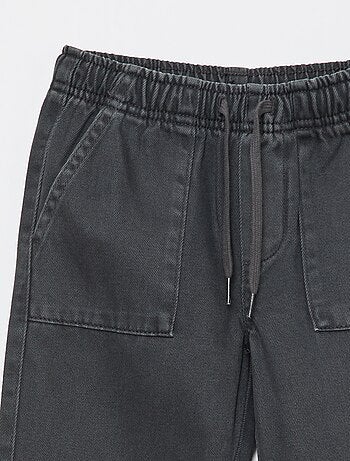 Pantalón bolsillos rectangulares - Corte + ajustado